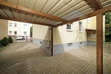 Carport Provisionsfrei! Aufgeteiltes MFH mit 7 Einheiten bei MAN
