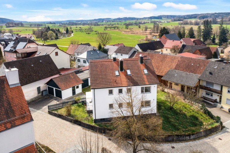 Burggasse_3_86441_Zusmarshausen-4 Zusmarshausen Mehrfamilienhaus 3 Familienhaus im Zentrum Zusmarshausen