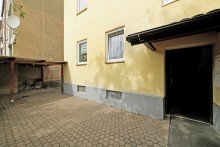 Aussenansicht Provisionsfrei! Aufgeteiltes MFH mit 7 Einheiten bei MAN