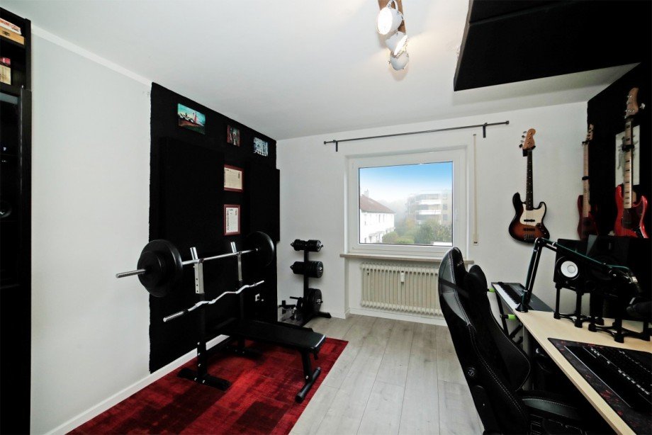 Kinderzimmer / 2. Schlafzimmer Etagenwohnung Augsburg