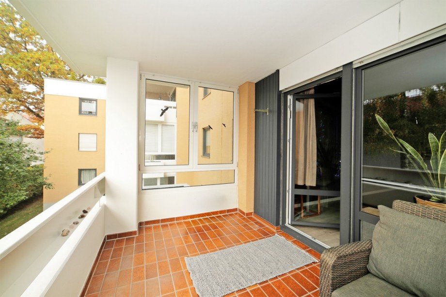 �berdachter Balkon Etagenwohnung Augsburg