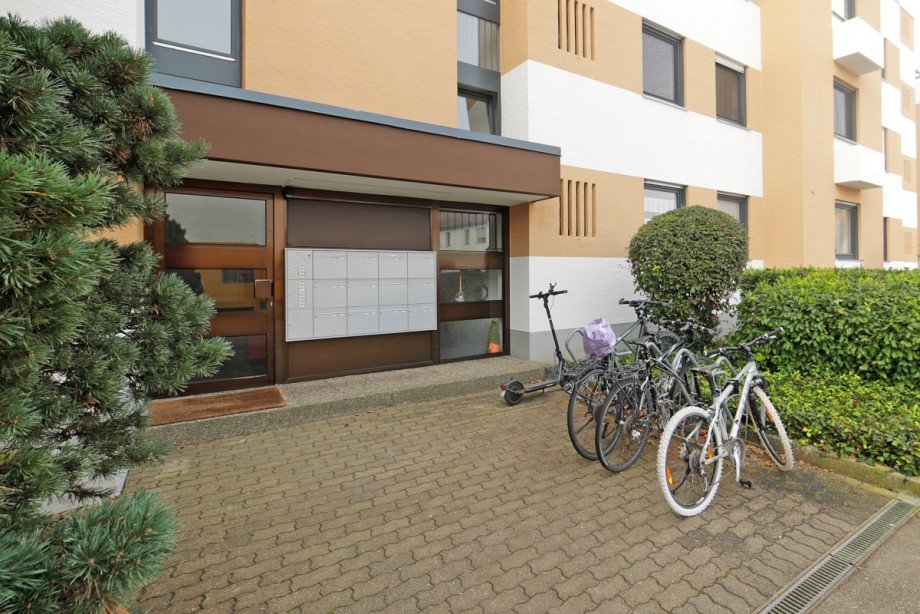 Eingangsbereich Etagenwohnung Augsburg