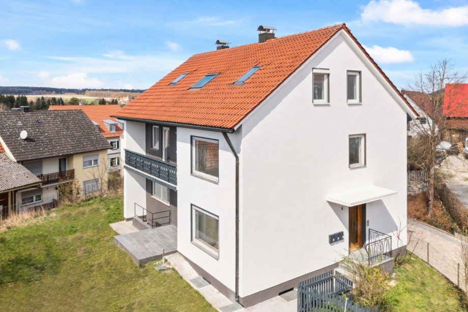 Aussenansicht Mehrfamilienhaus Zusmarshausen