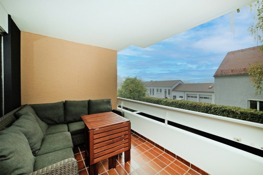 �berdachter Balkon Etagenwohnung Augsburg