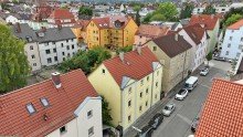 Luftbild Provisionsfrei! Aufgeteiltes MFH mit 7 Einheiten bei MAN