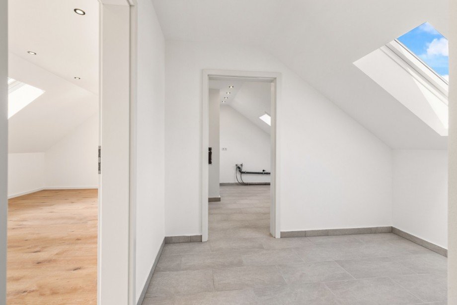 Dachgeschoss Mehrfamilienhaus Zusmarshausen