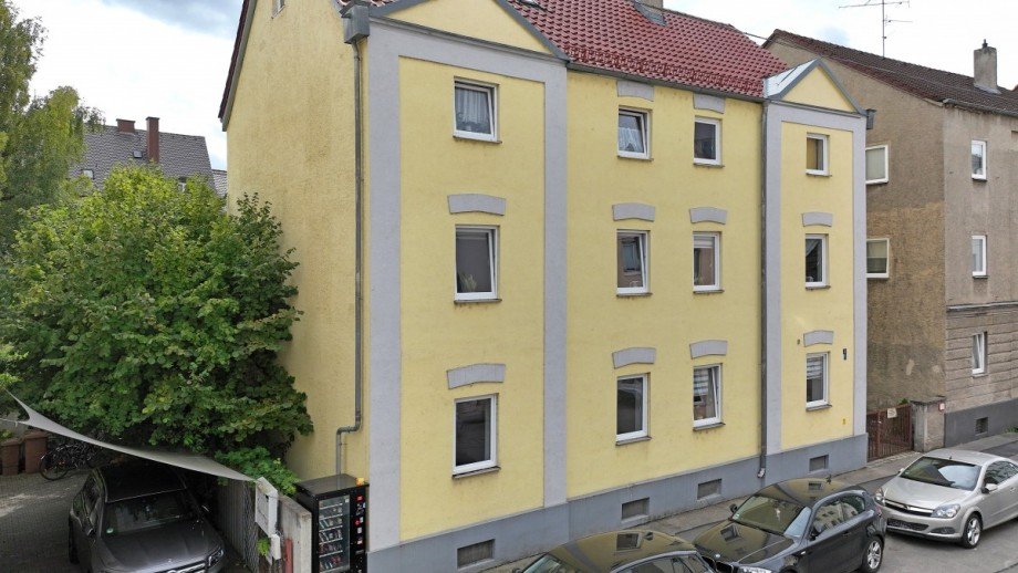 Aussenansicht Stra�enseitig Mehrfamilienhaus Augsburg